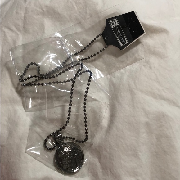 Power balance performance technology necklace - Picture 3 of 5